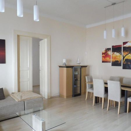 M10 Old Town Apartments 科希策 外观 照片
