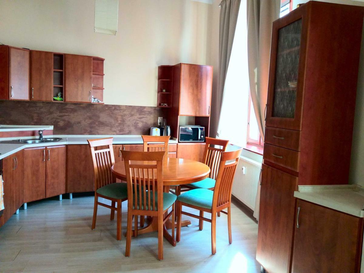 M10 Old Town Apartments 科希策 外观 照片