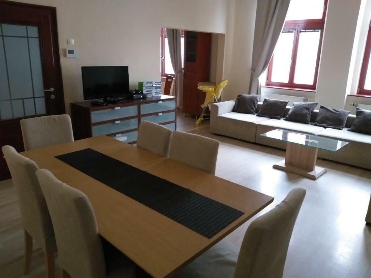 M10 Old Town Apartments 科希策 外观 照片
